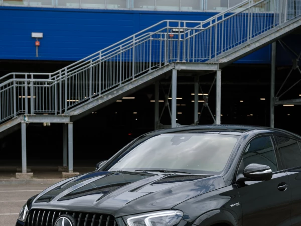 MERCEDES BENZ GLE 63 S - вид спереди