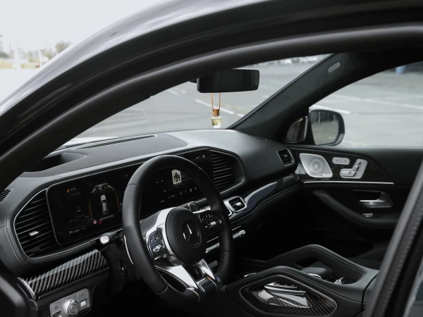 Интерьер MERCEDES BENZ GLE 63 S