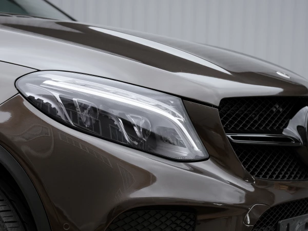 Правая передняя часть кузова MERCEDES BENZ GLE, сплиттер